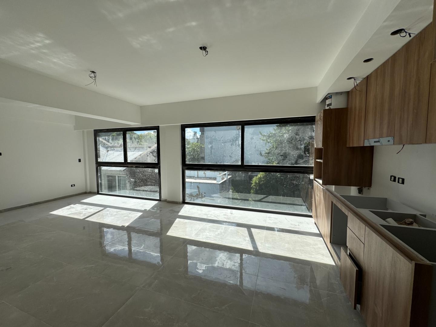 2/3  AMBIENTES AL FRENTE TIPO DUPLEX A ESTRENAR COCHERA