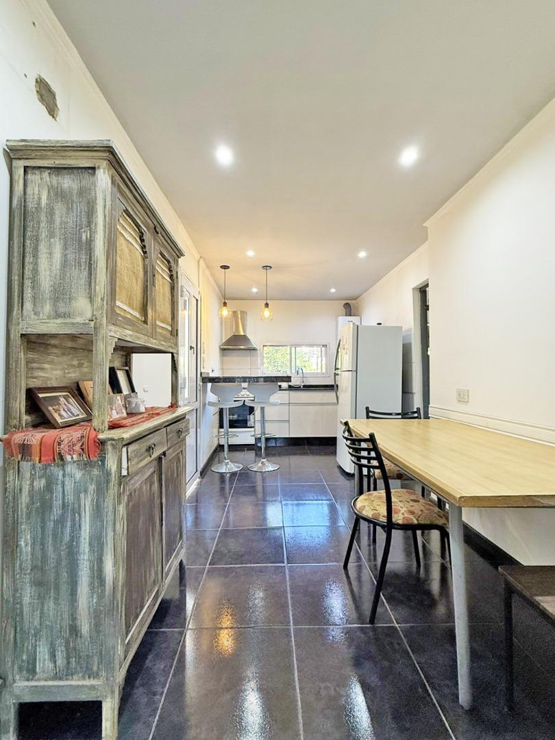 Casa 4 ambientes con 1 baño