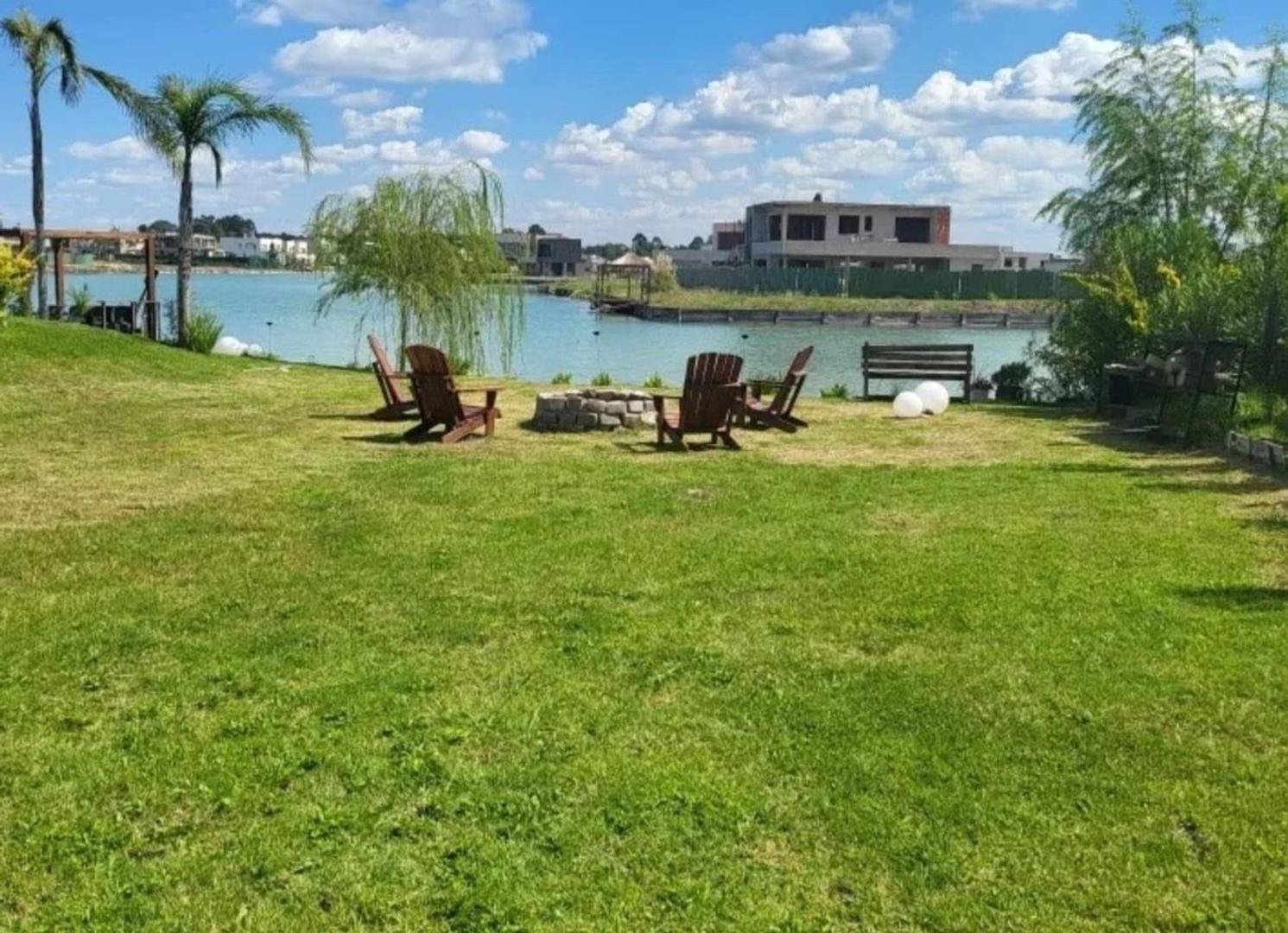 Sargento Cabral 6100 -lagos De Canning