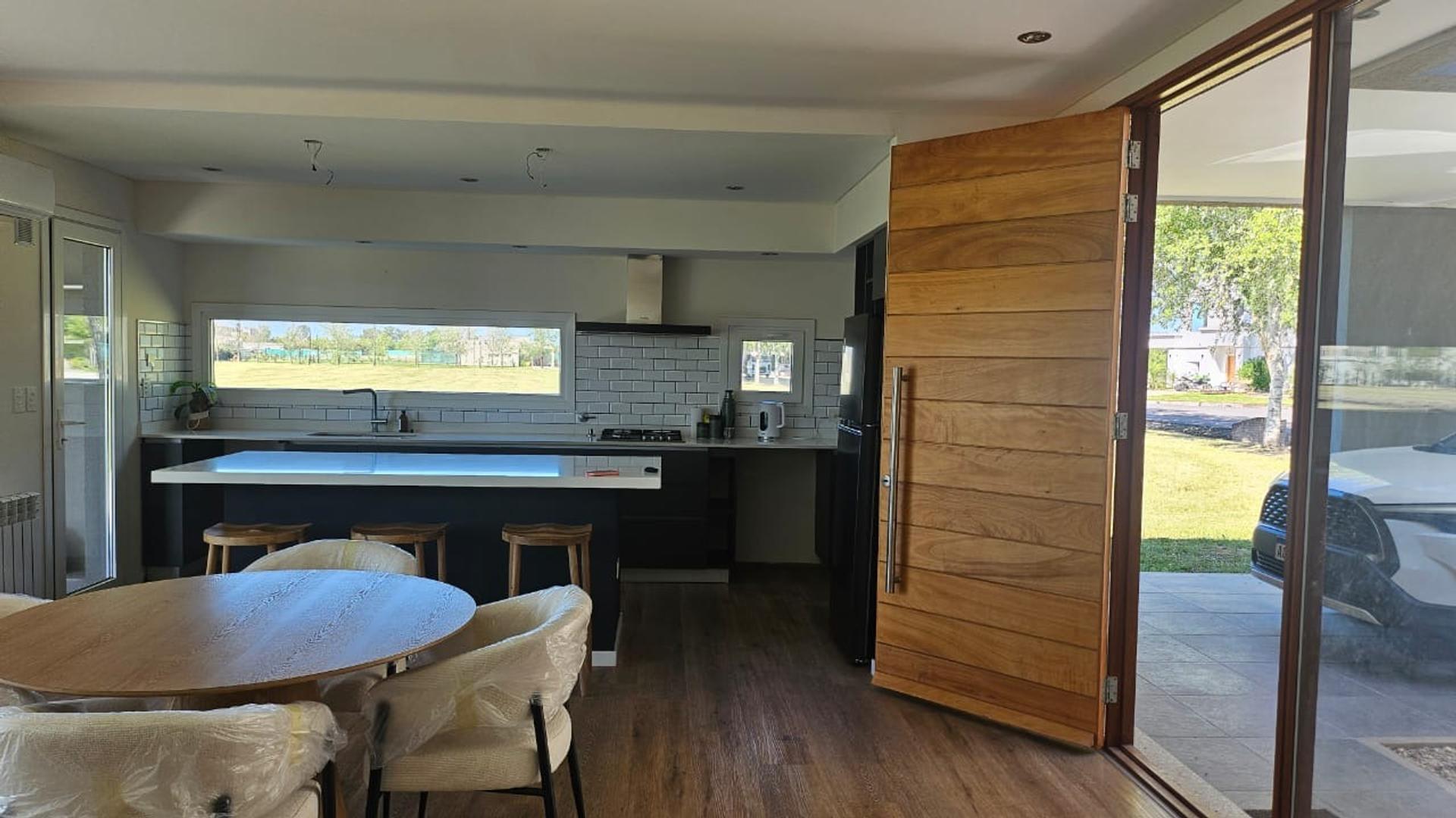 Casa en Venta en Haras Del Sur 3, USD 245.000