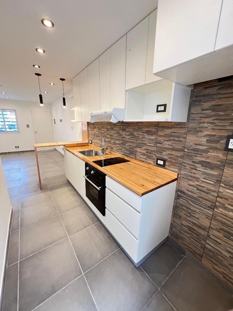 DUPLEX  EN COMPLEJO DE AMBITO CERRADO