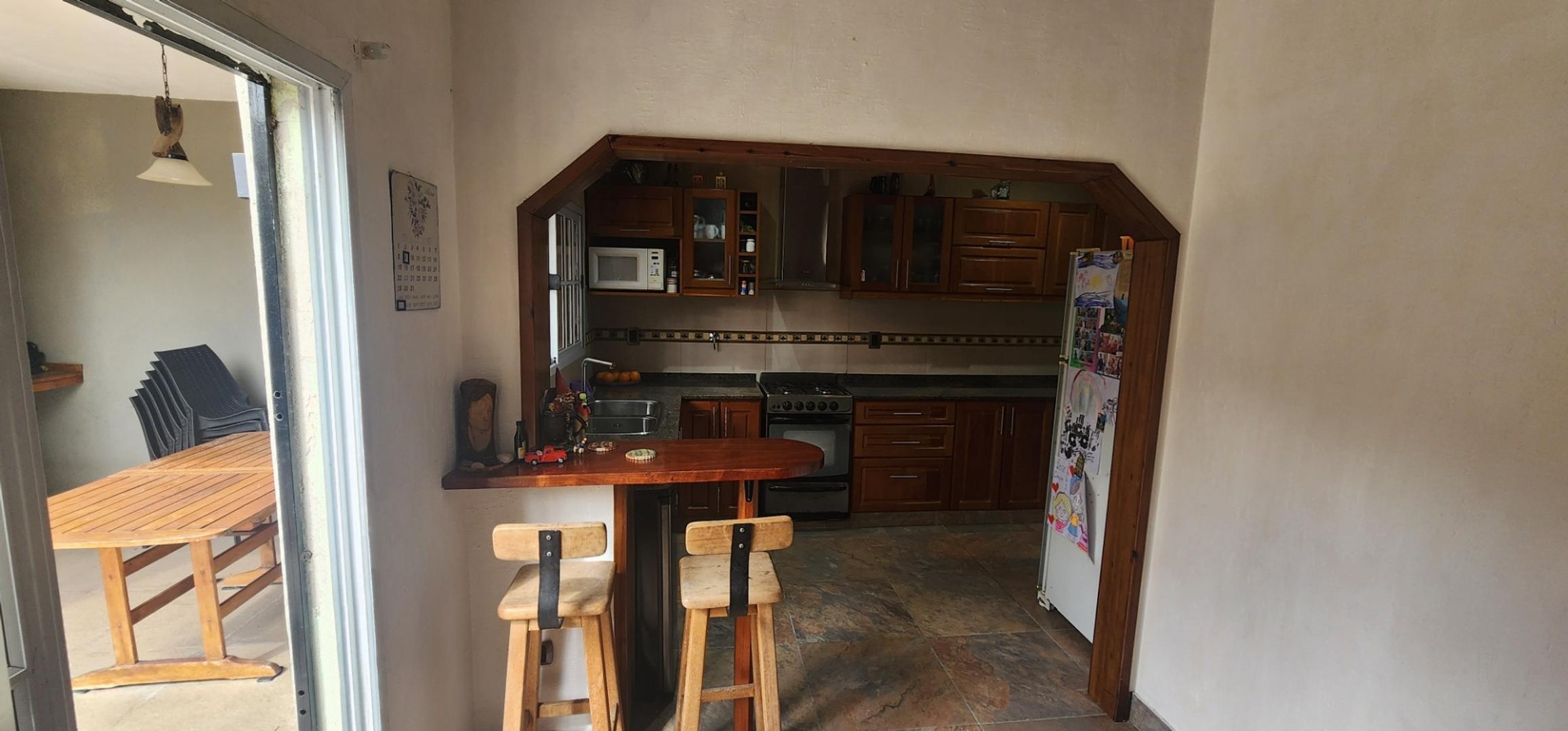 Depto Tipo Casa en Venta con 1 cocheras