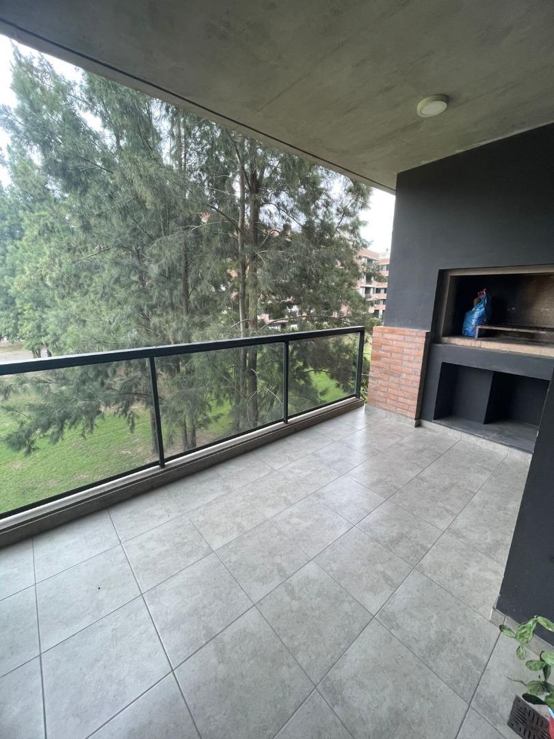 Departamento en Alquiler con 1 cocheras