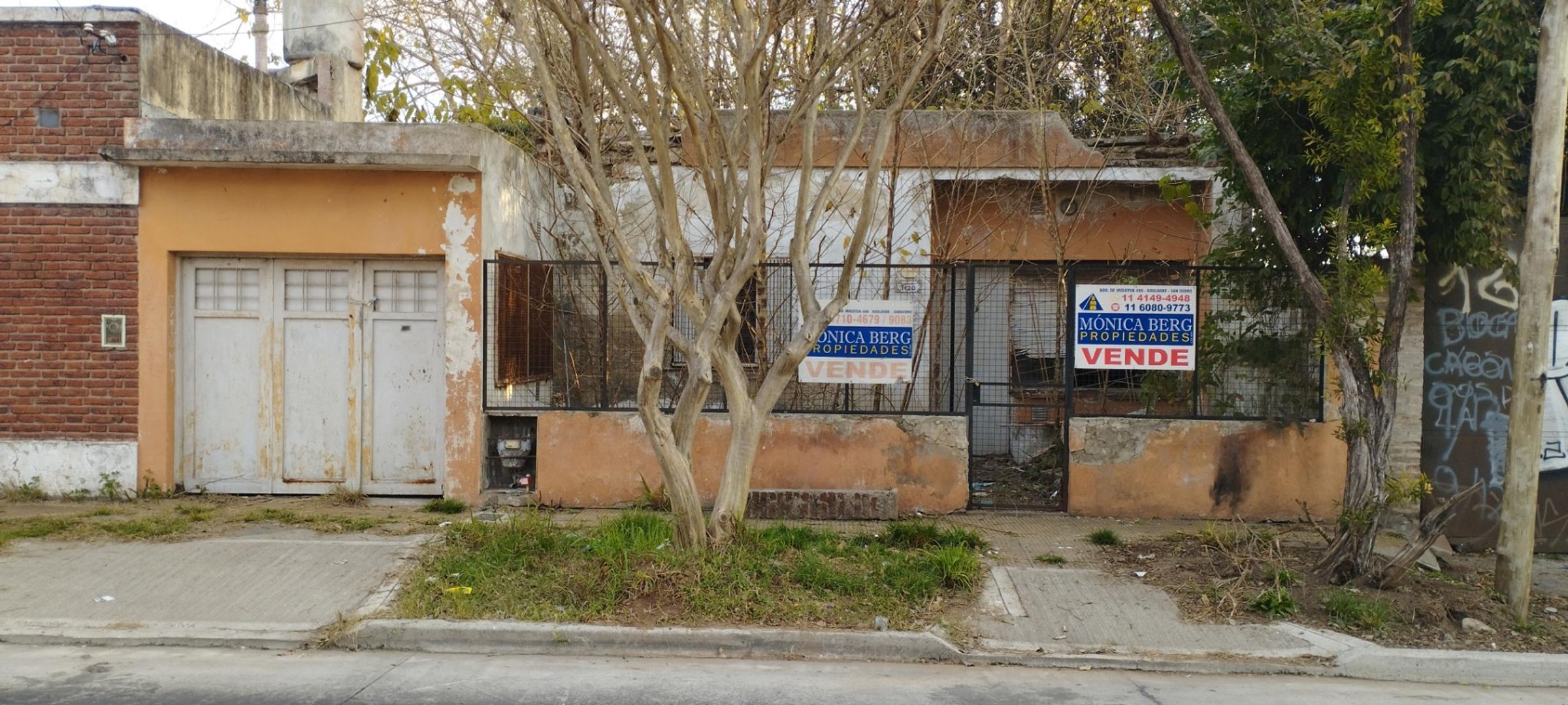 OPORTUNIDAD:  Casa a reciclar en buena ubicación