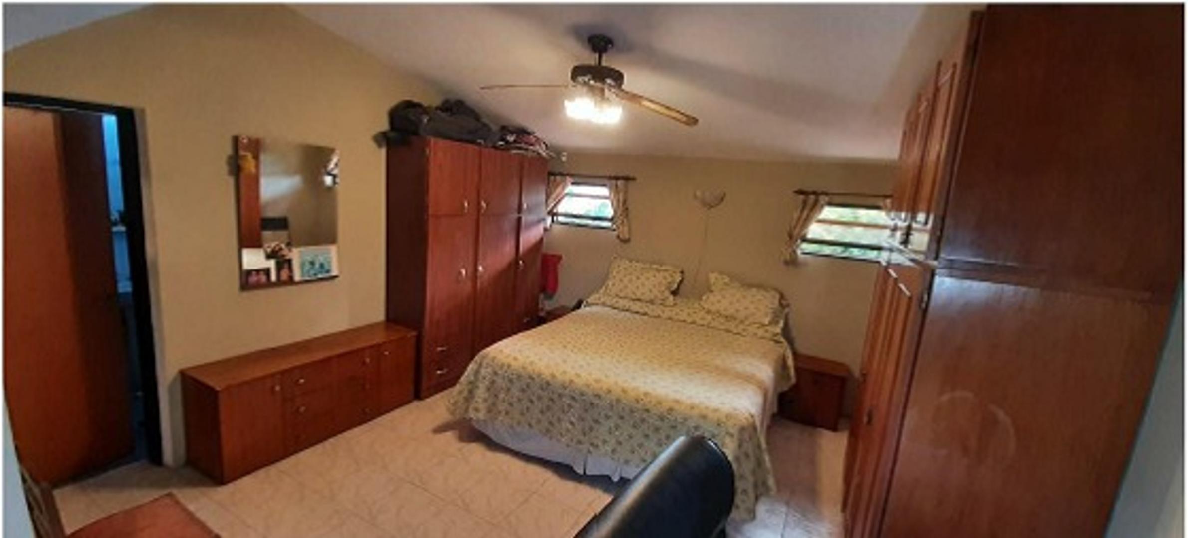 Casa en Barrio Residencial de Unquillo – Pileta y Quincho