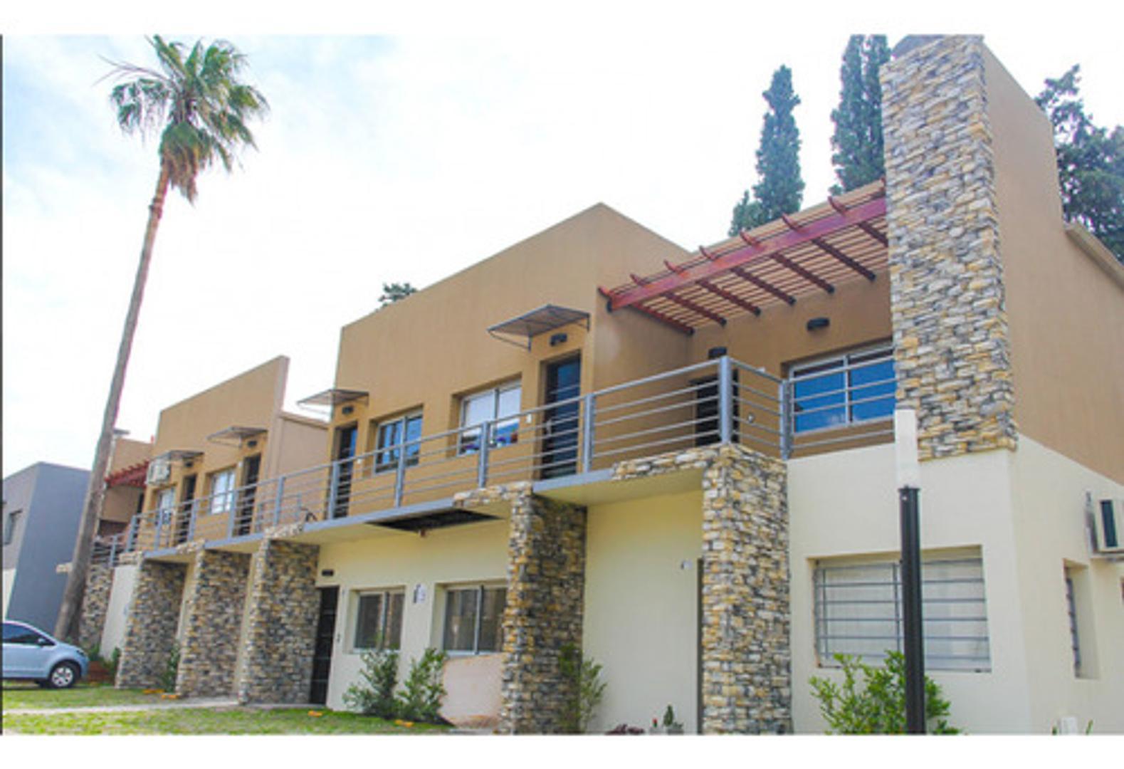 Formosa 242 , Piso 1