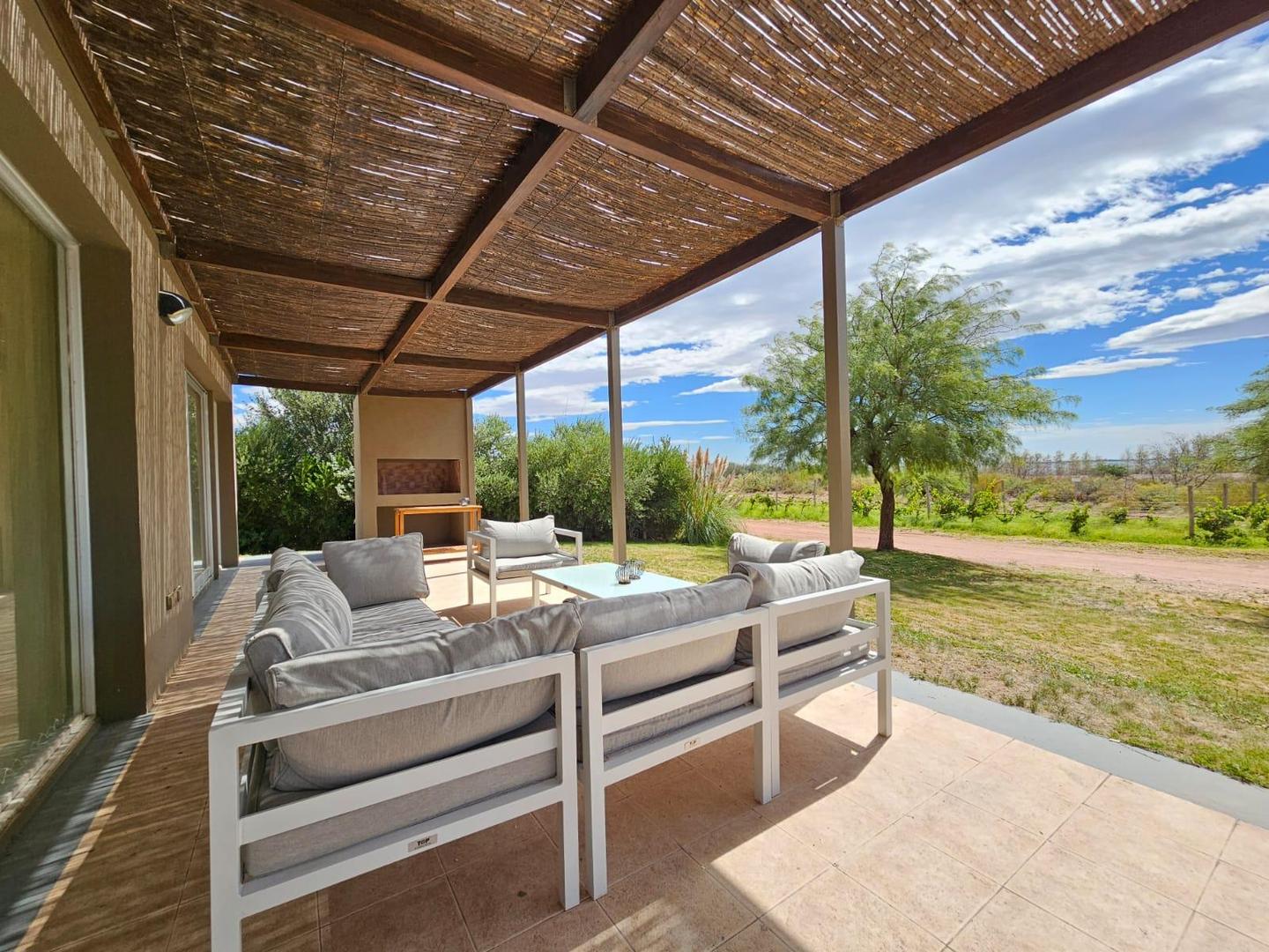 Casa en Venta con 1 cochera