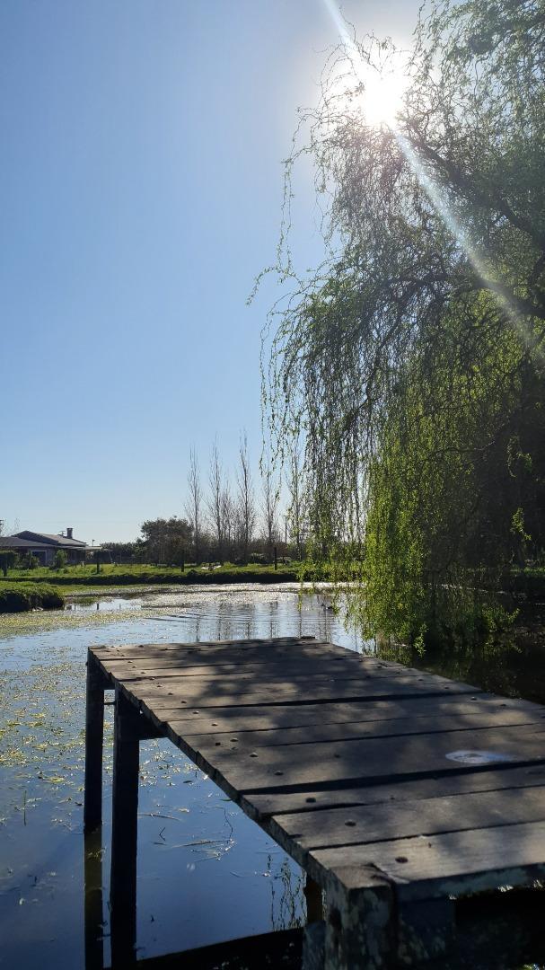 Chacra con lago propio y Pileta