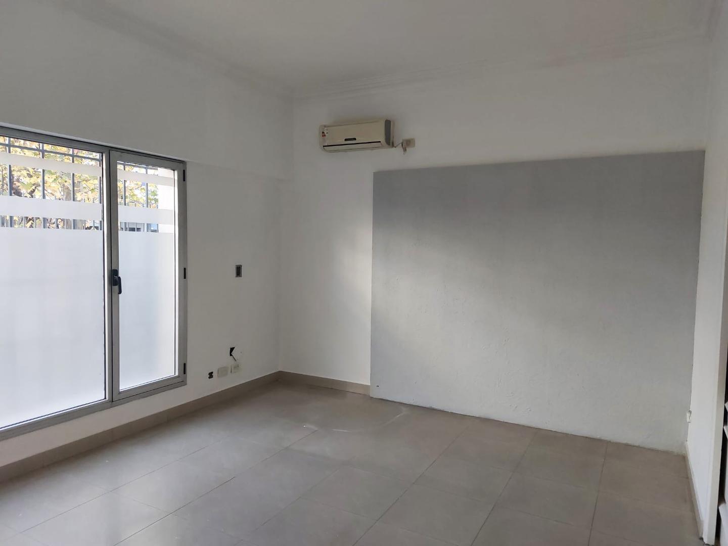 EXC. ESTADO RECEP. 3 PRIV. 3 AREAS DE TRAB. CALEF.Y 5 SPLIT