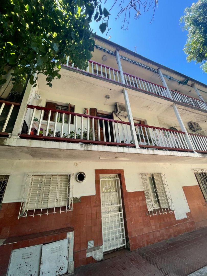 TRES AMBIENTES EN VENTA MATADEROS