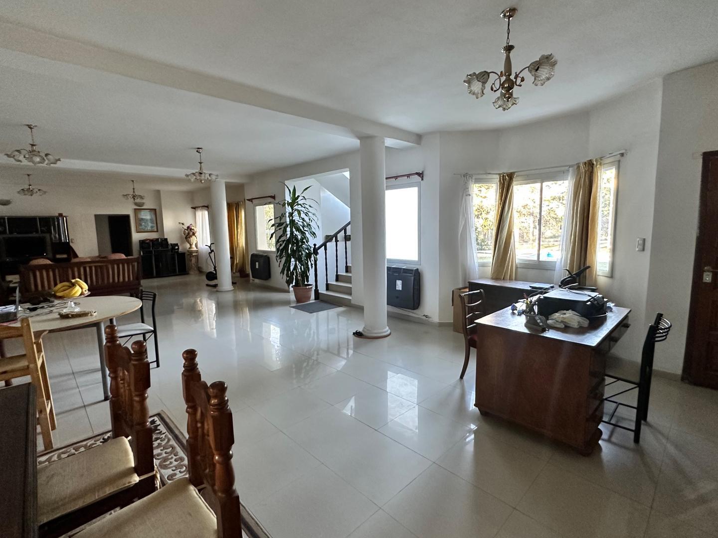 CASA EN VENTA COUNTRY LAS DELICIAS 7 DORMITORIOS