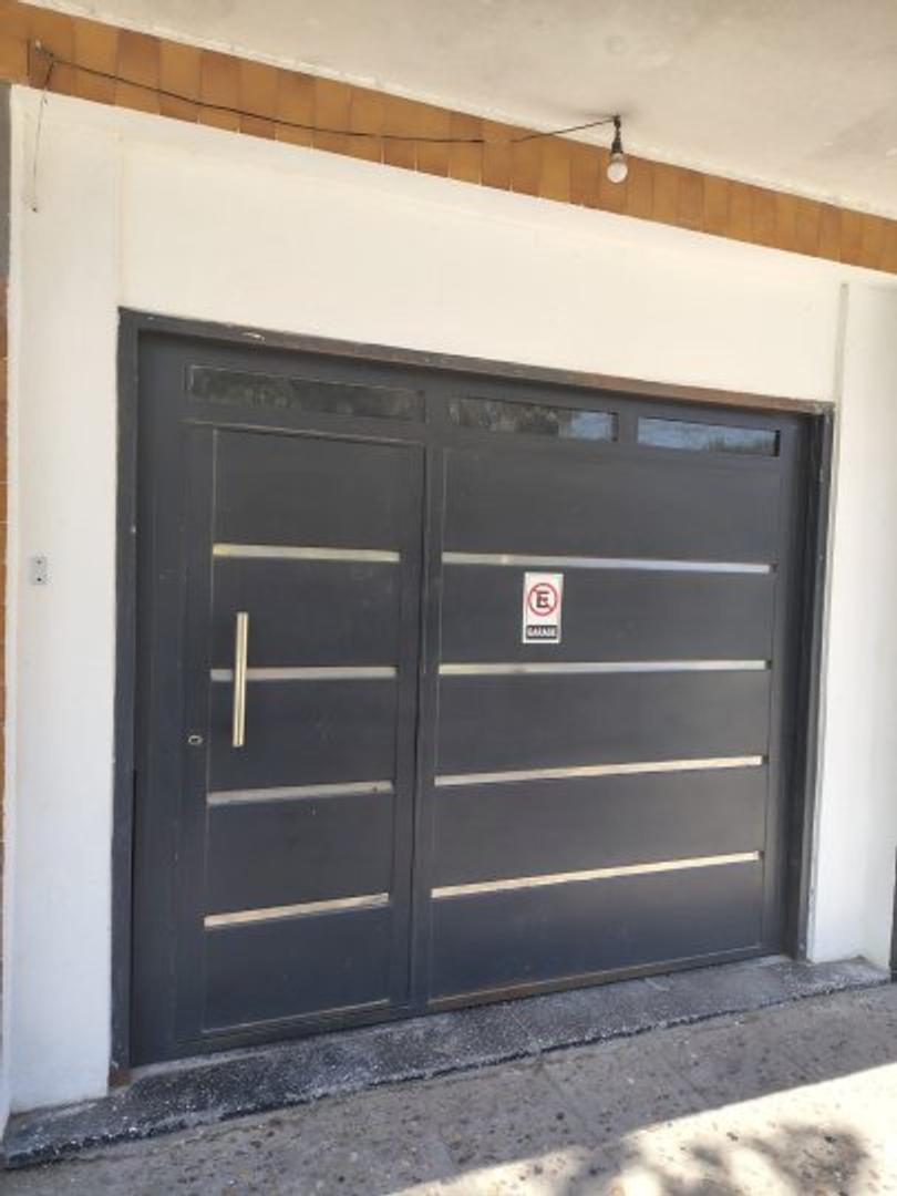 French 1970 , Piso No definido