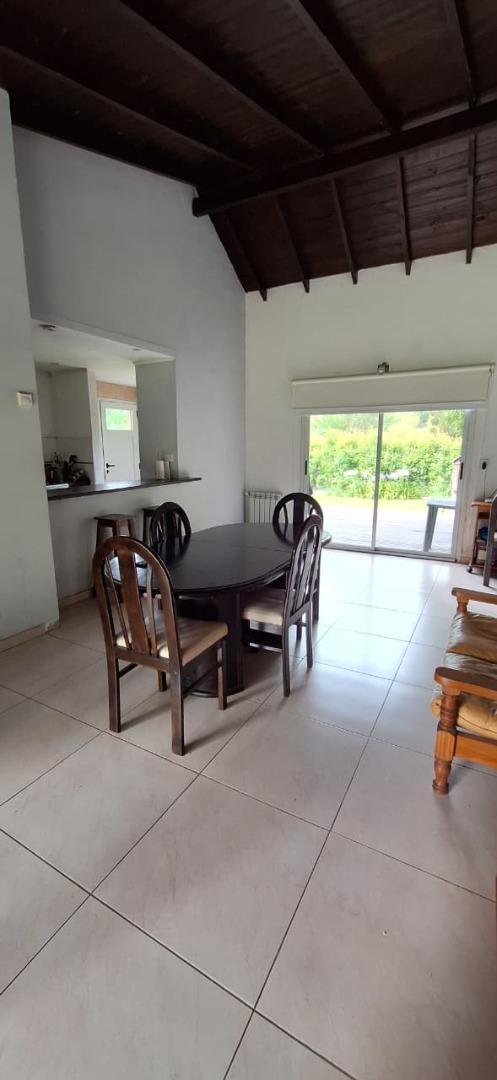 CASA 4 AMBIENTES EN EL BARRIO LA  ARMONIA