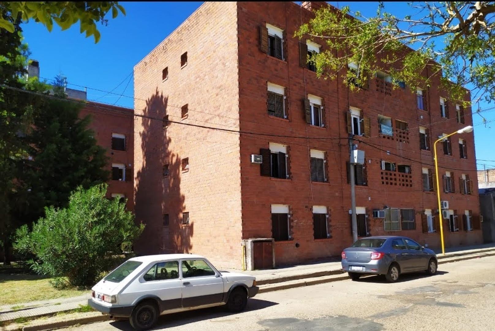 Departamento 70  m². 2do Piso. Centro de la ciudad.