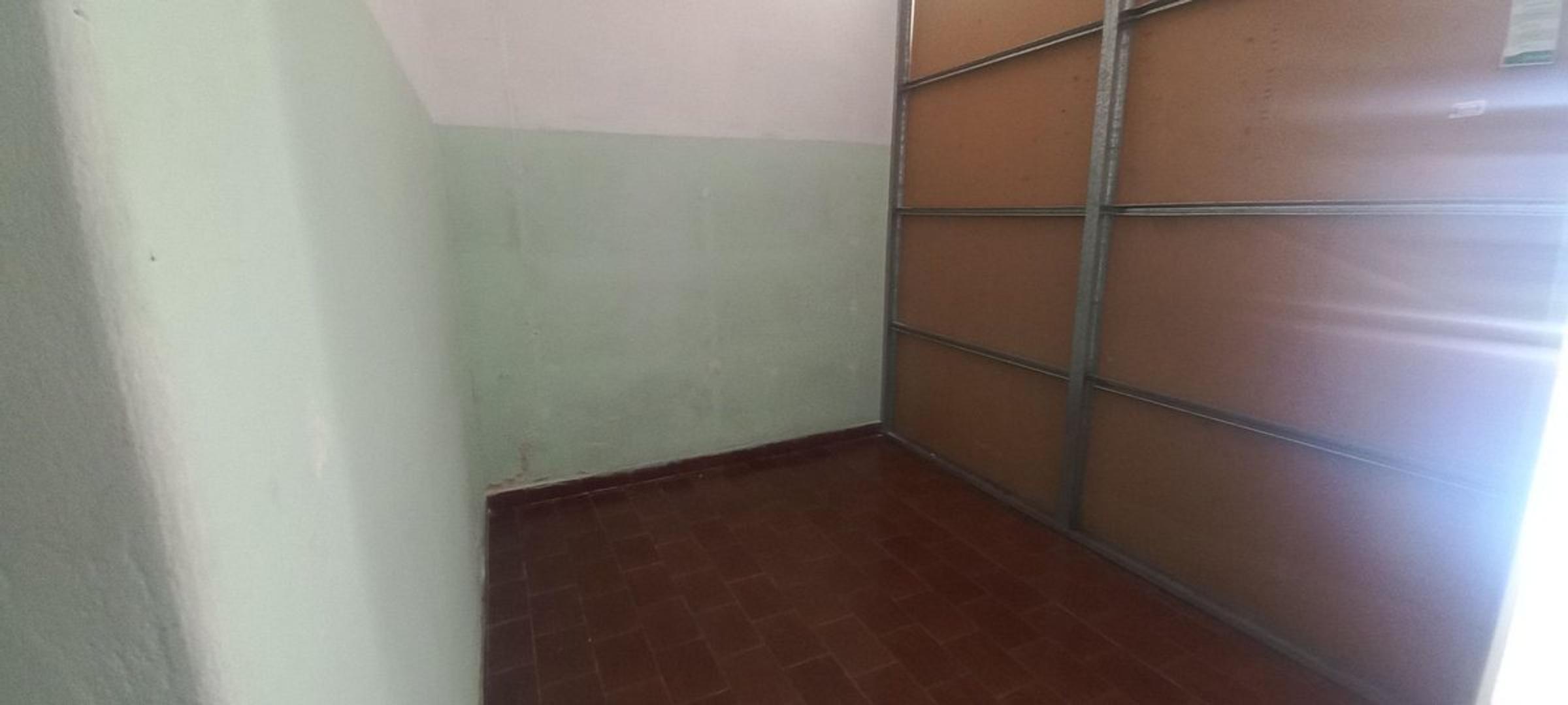 LOCAL COMERCIAL VENTA OLIVOS A LA CALLE