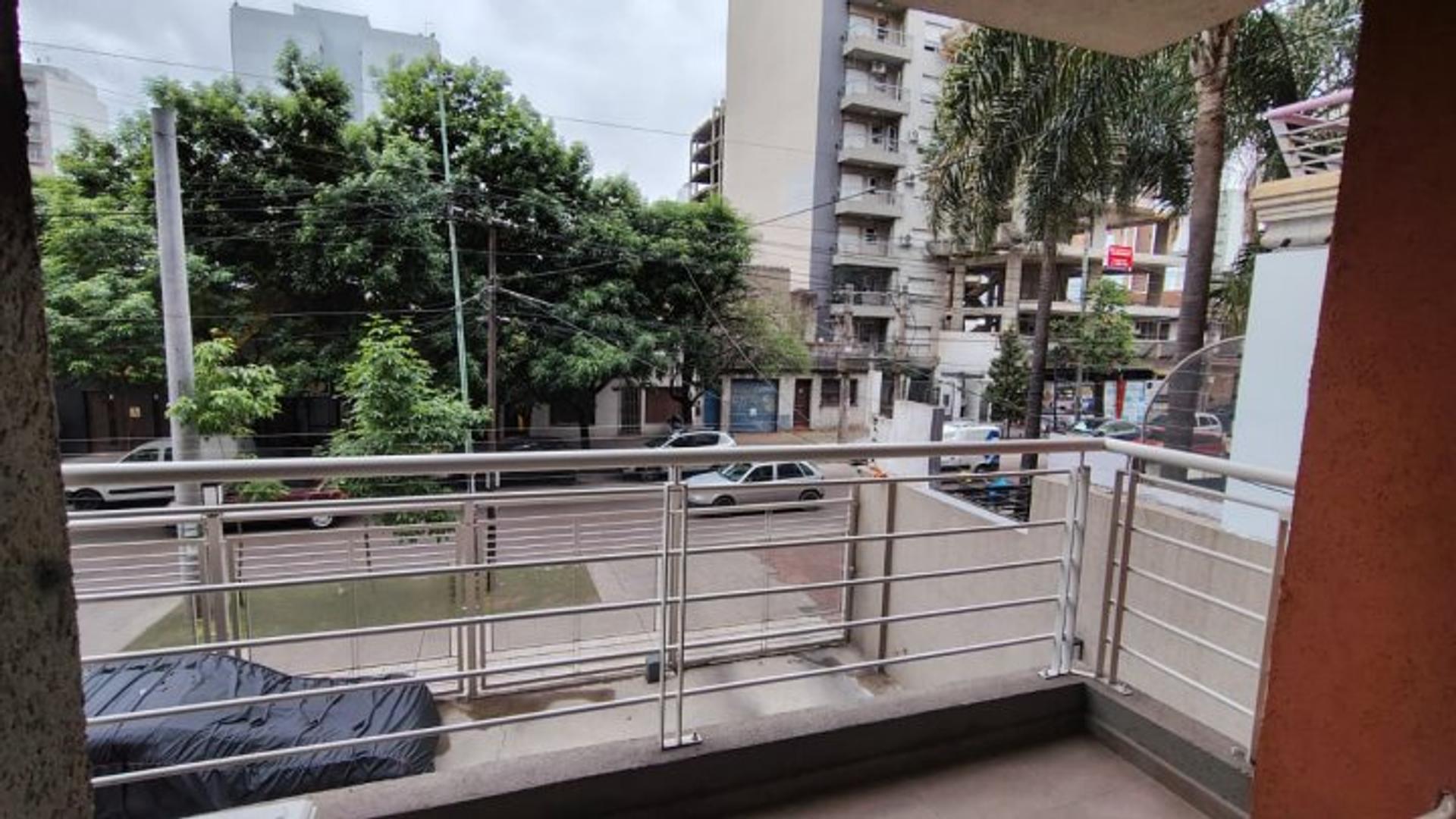 Machado 1120 , Piso 1