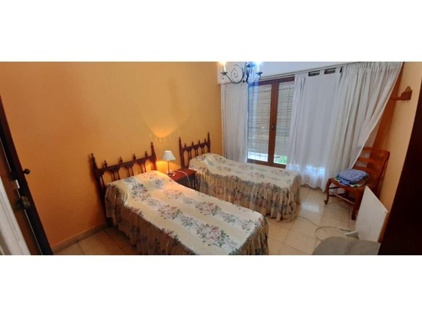 Alquiler temporario chalet 4 ambientes c/dependencia Miramar