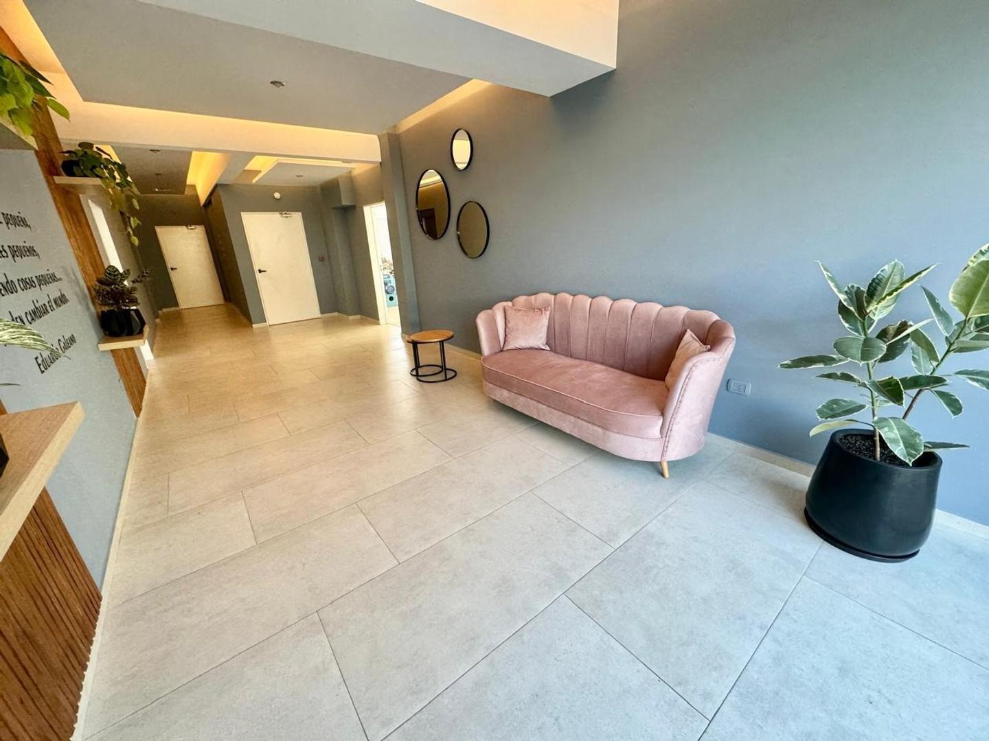 24 De Octubre 625 , Piso 6