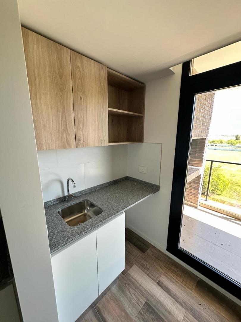 Departamento en Alquiler con 2 cocheras