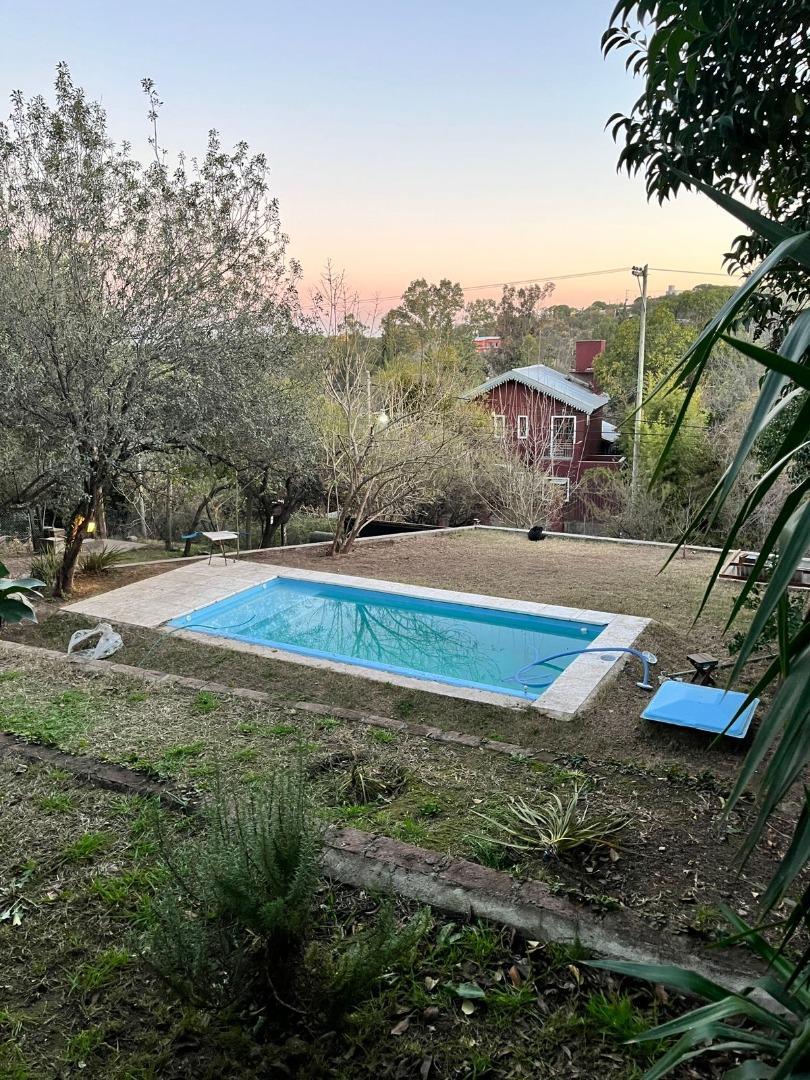 IMPERDIBLE PROPIEDAD EN MENDIOLAZA