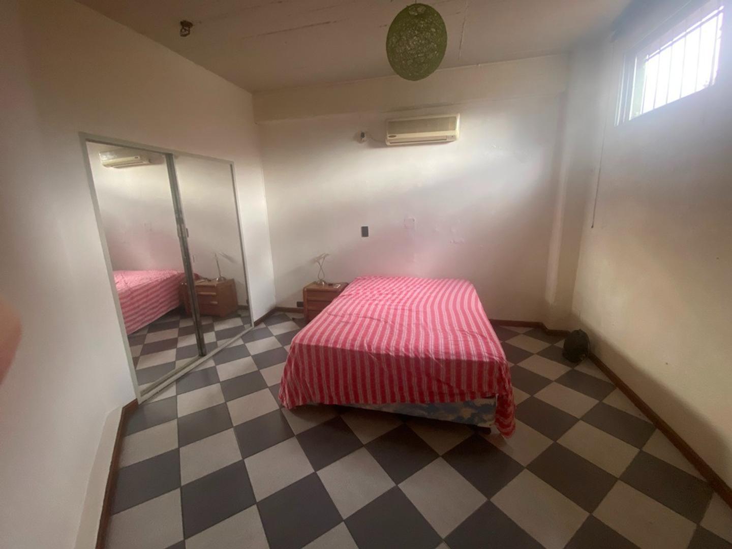 LOCAL EN VENTA :: CASTELAR :: SOBRE RIVADAVIA