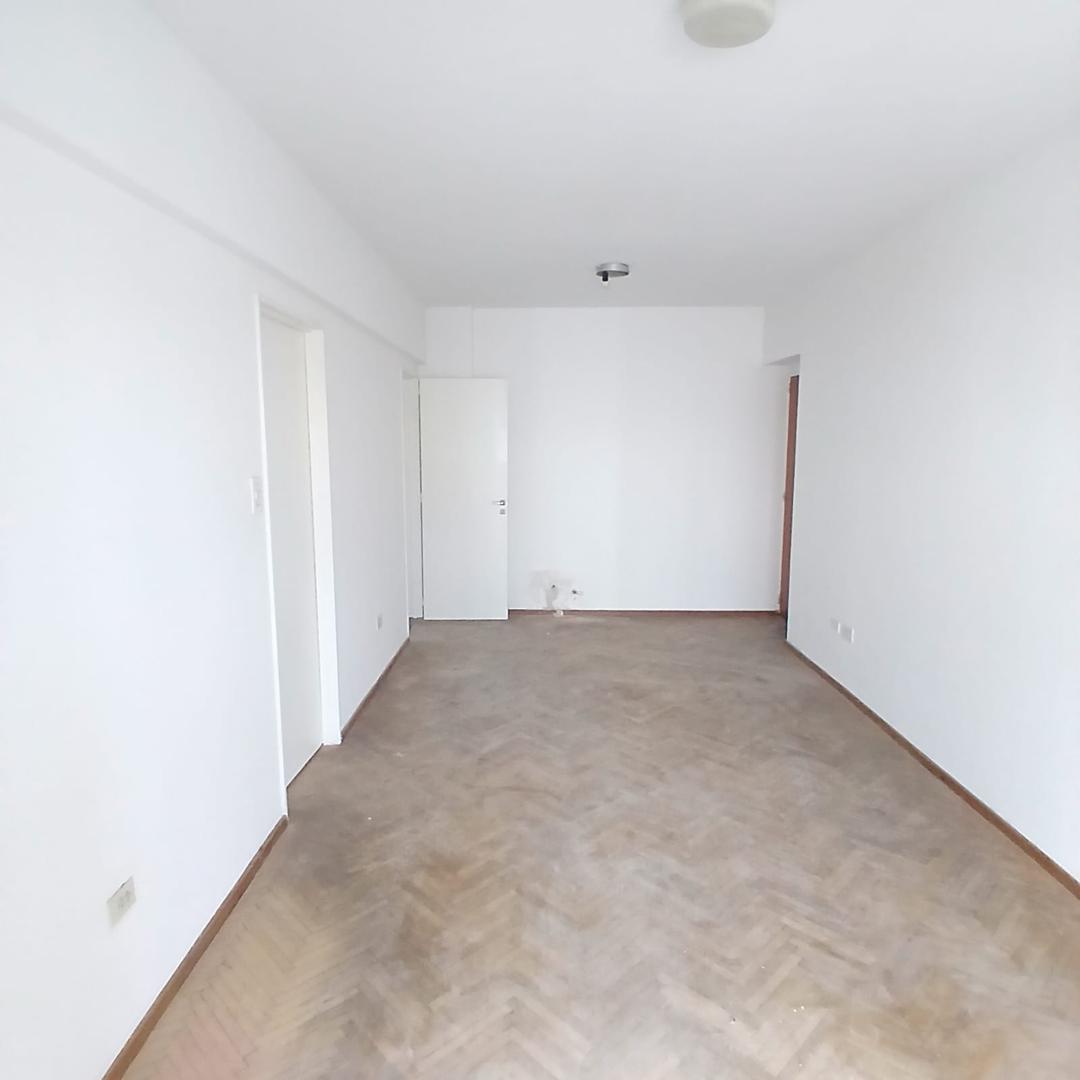 Cortada Ricardone 1290 , Piso 06