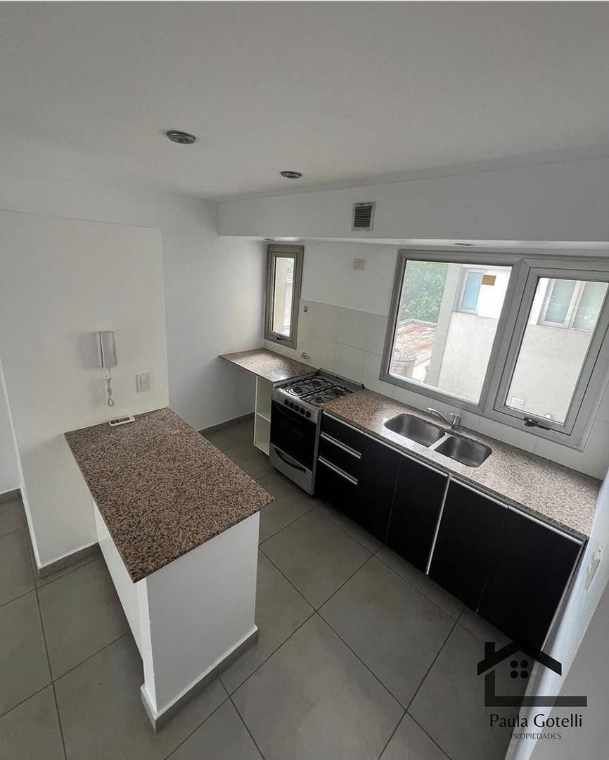 60 Entre 15 Y 16 , Piso 2