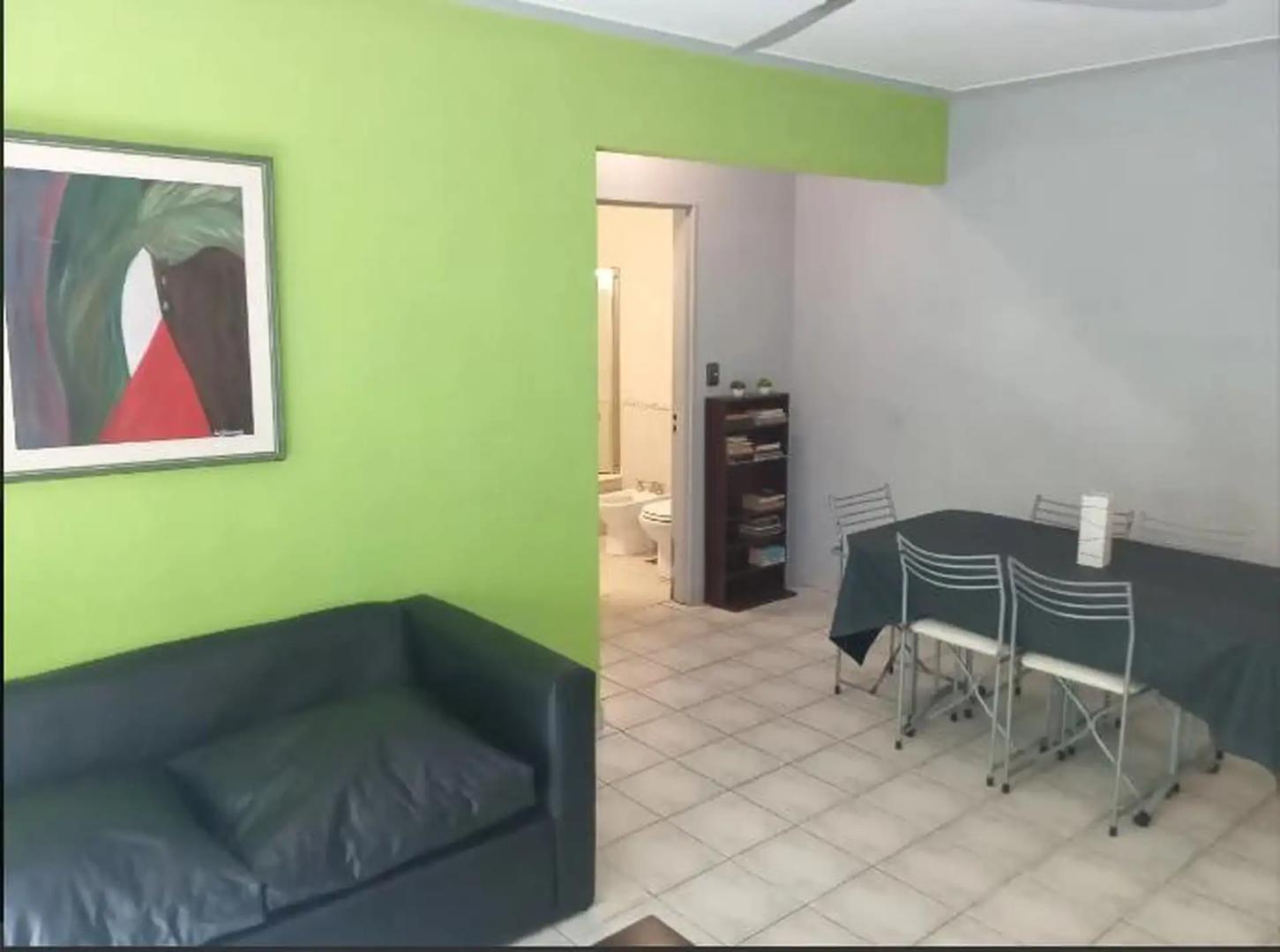 Moldes 2600, Piso 3