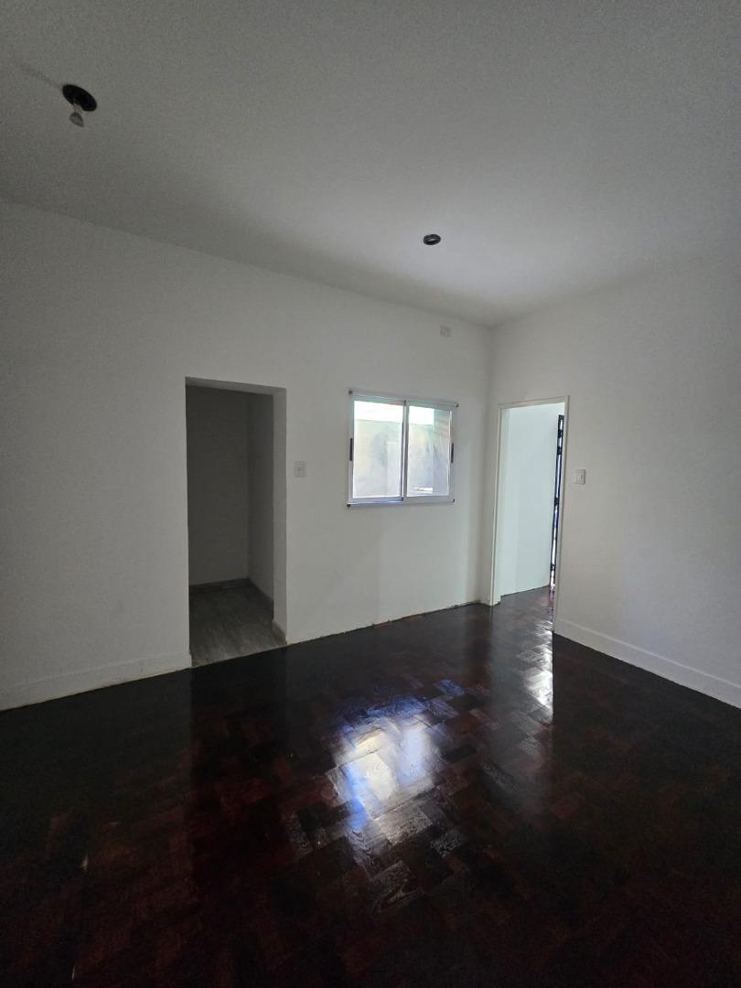 Depto Tipo Casa en Venta en Lanus Oeste, USD 180.000