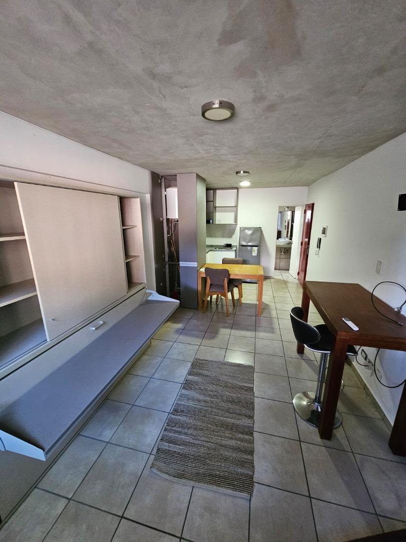 Departamento en Alquiler en Republica De La Sexta, $ 280.000