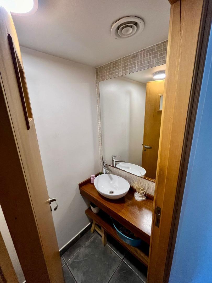 Casa 5 ambientes con 4 baños