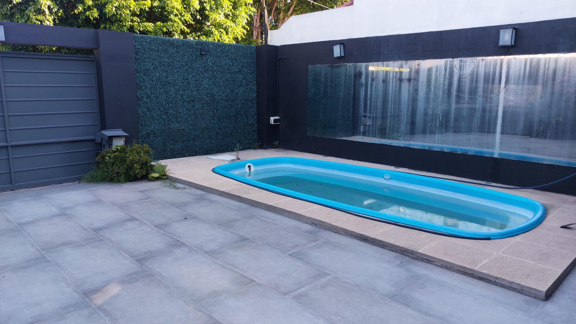 Casa 5 ambientes con 3 baños