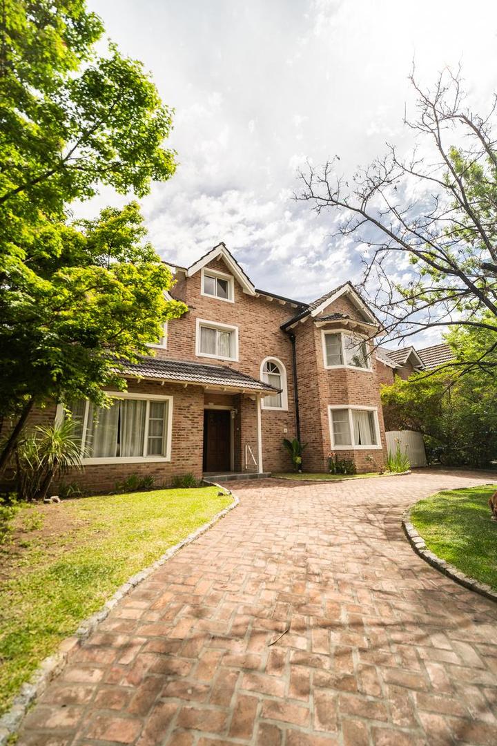 Casa en Venta de 4 dormitorios