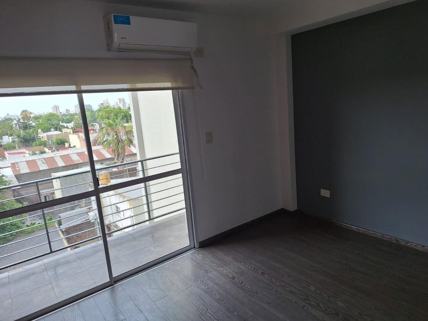 Departamento en Alquiler con 1 cocheras