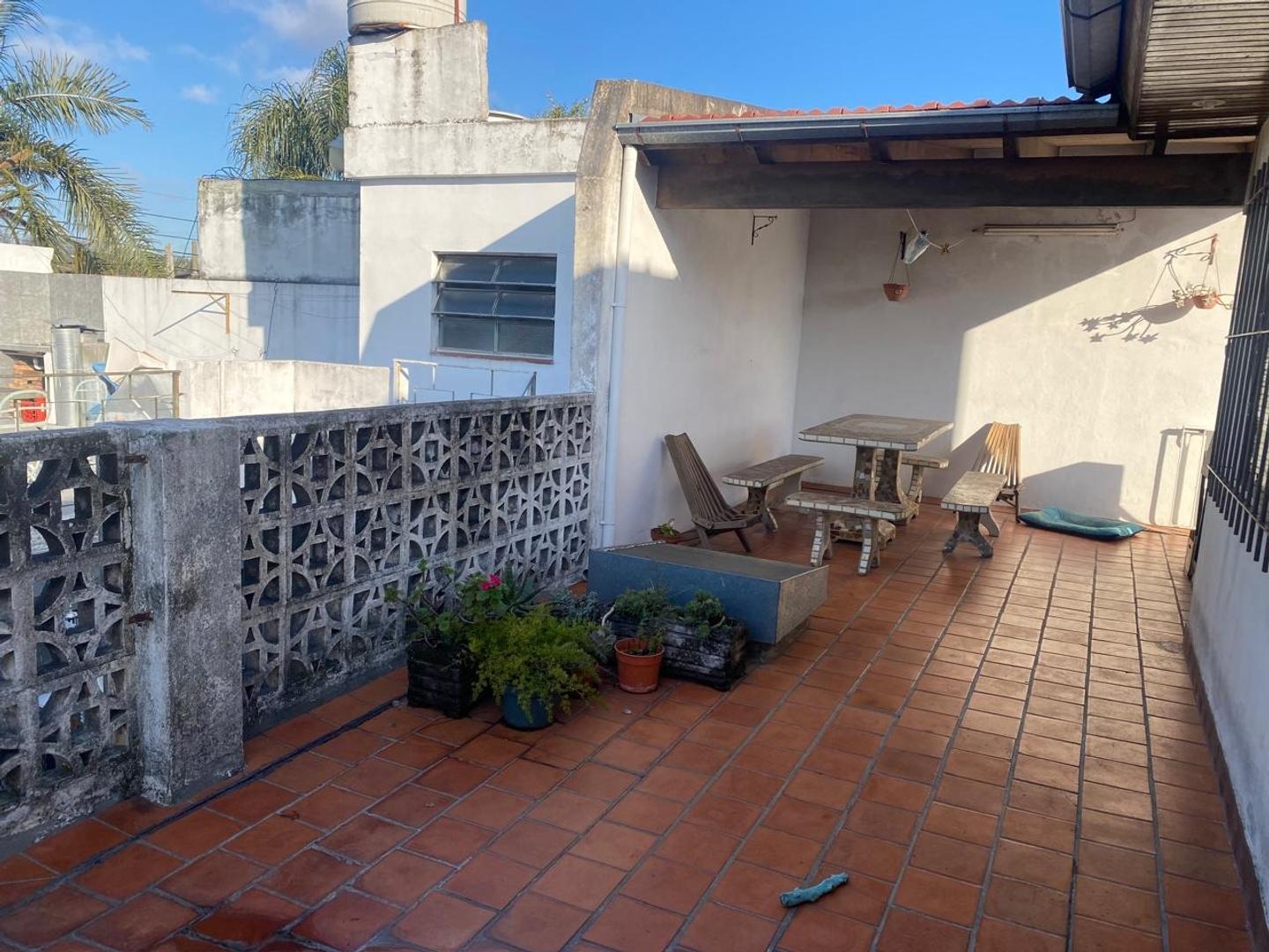 Depto Tipo Casa en Venta de 4 ambientes