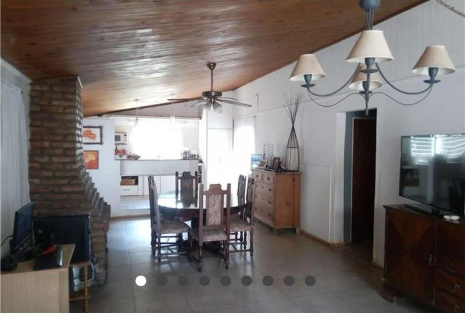 CASA EN VENTA FUNES