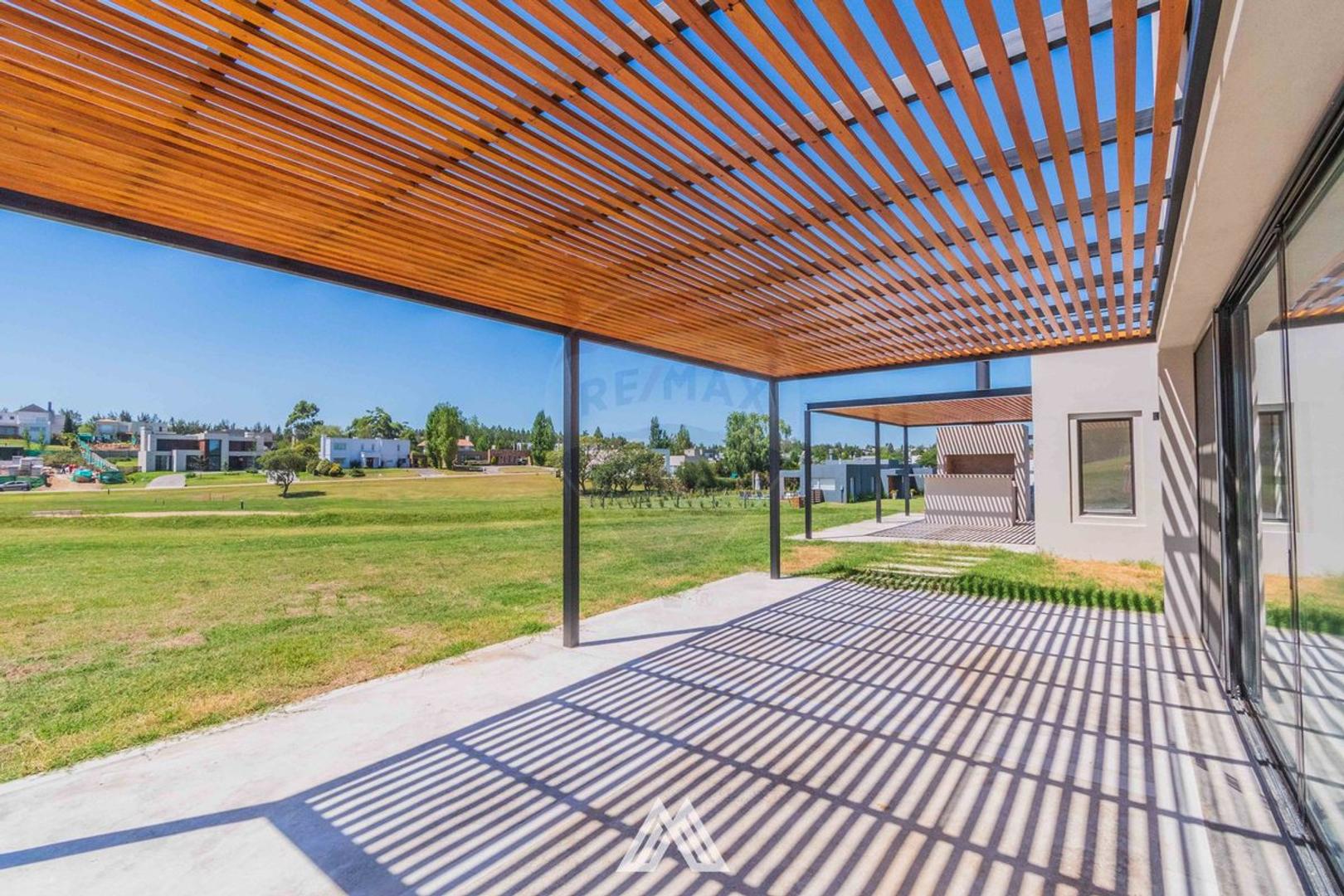 Camino de Los Horneros, Altos de la Tahona 100