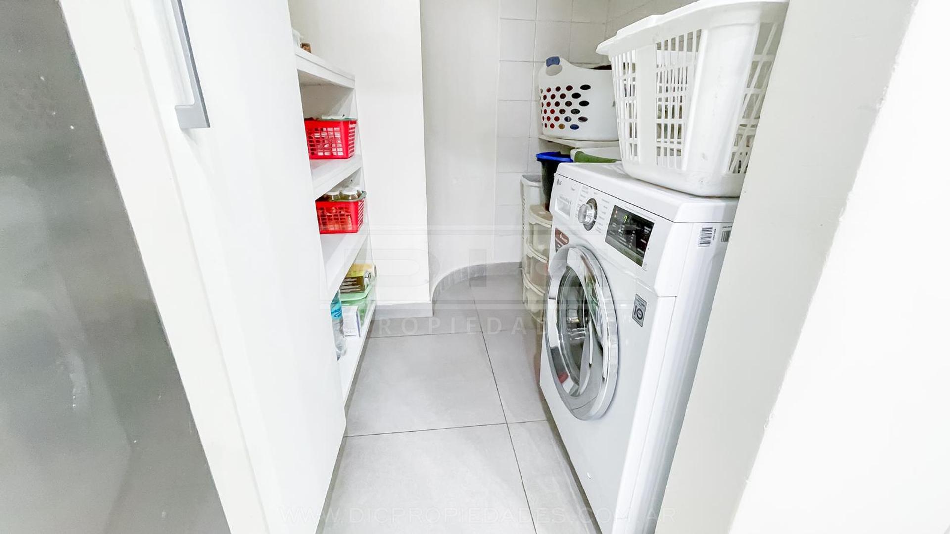 Casa en Venta al Este