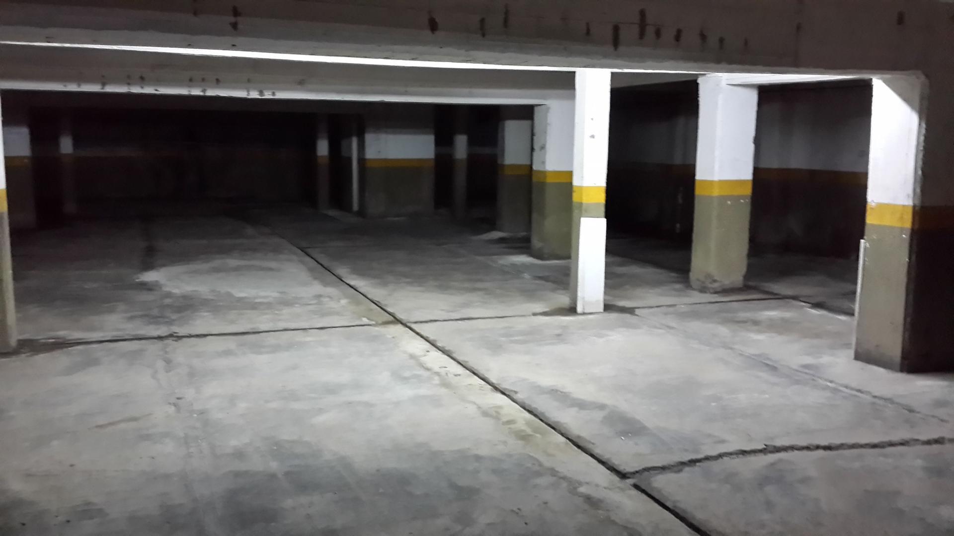 COCHERAS CENTRICAS EN VILLA BALLESTER * COCHERAS EN EDIFICIO