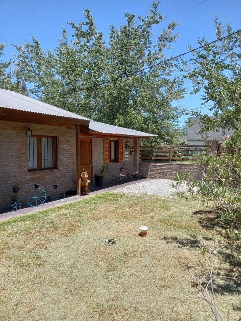 Casa 4 ambientes con 1 baño