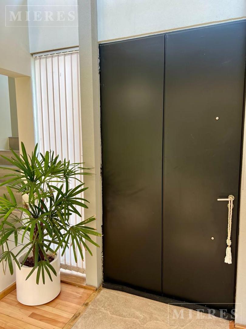 Casa en Alquiler de 5 dormitorios