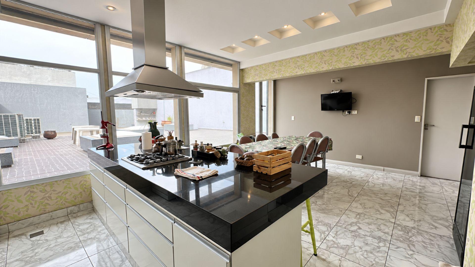 VENTA EN VILLA DEVOTO VIVIENDA + ESPACIO COMERCIAL