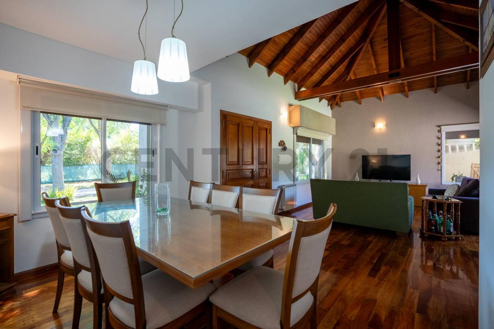 Casa en Venta en Barrio Cerrado, Parque Ecologico, City Bell