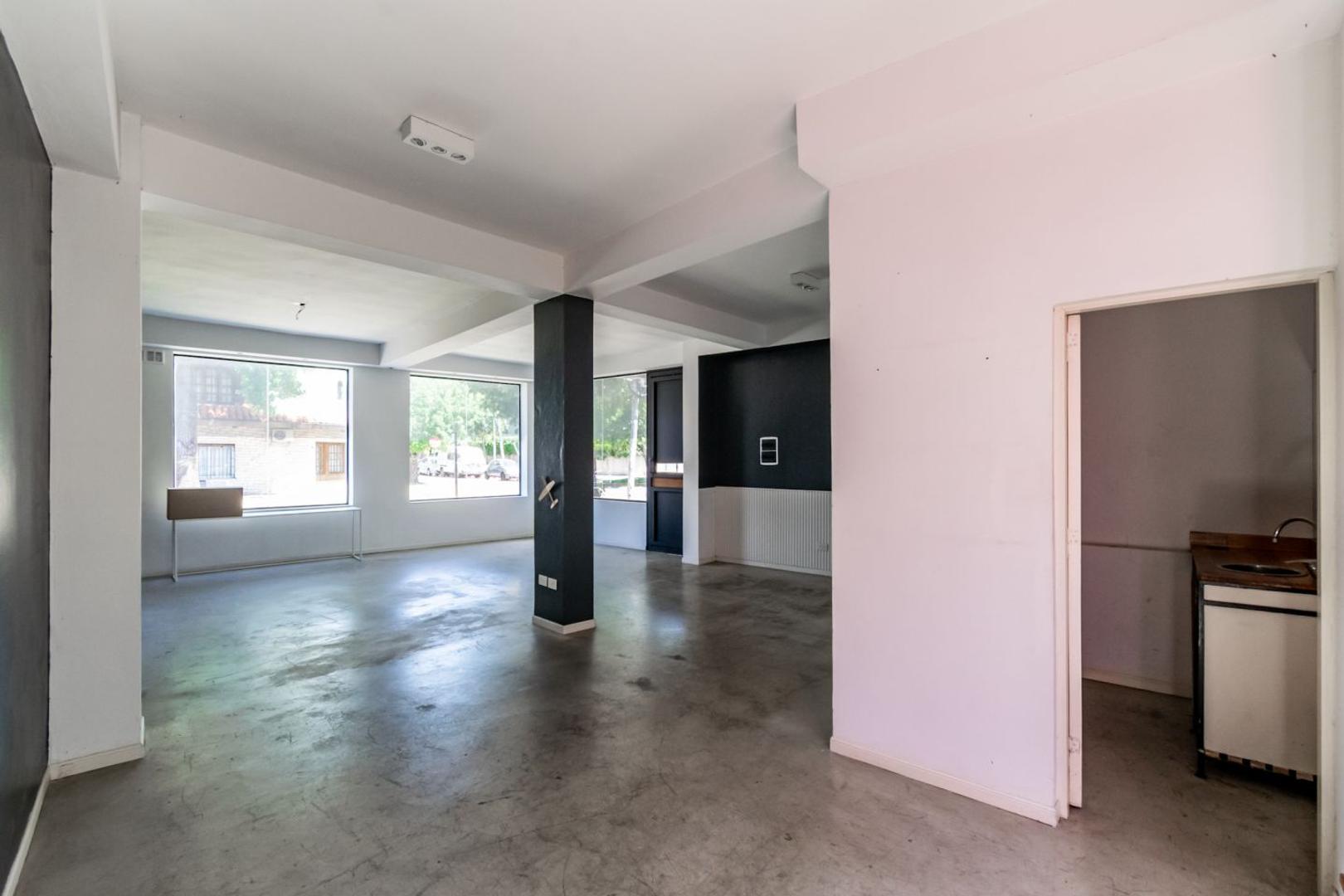 Local - Venta - Argentina, San Isidro - Diego Palma 1195