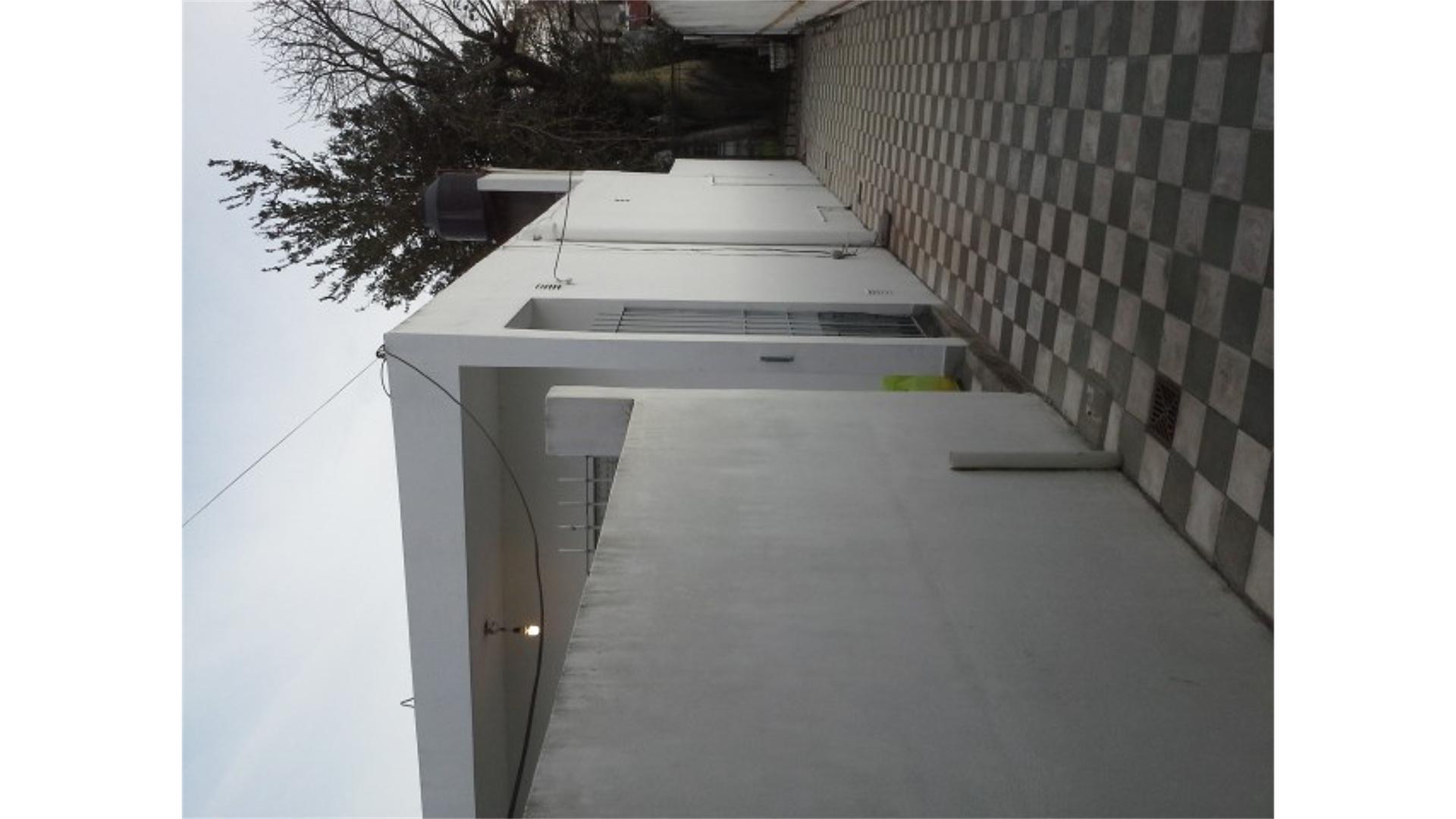 Depto Tipo Casa en Venta de 3 ambientes