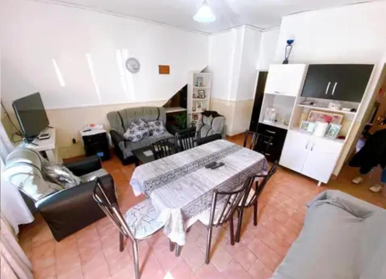Depto Tipo Casa en Venta de 2 ambientes