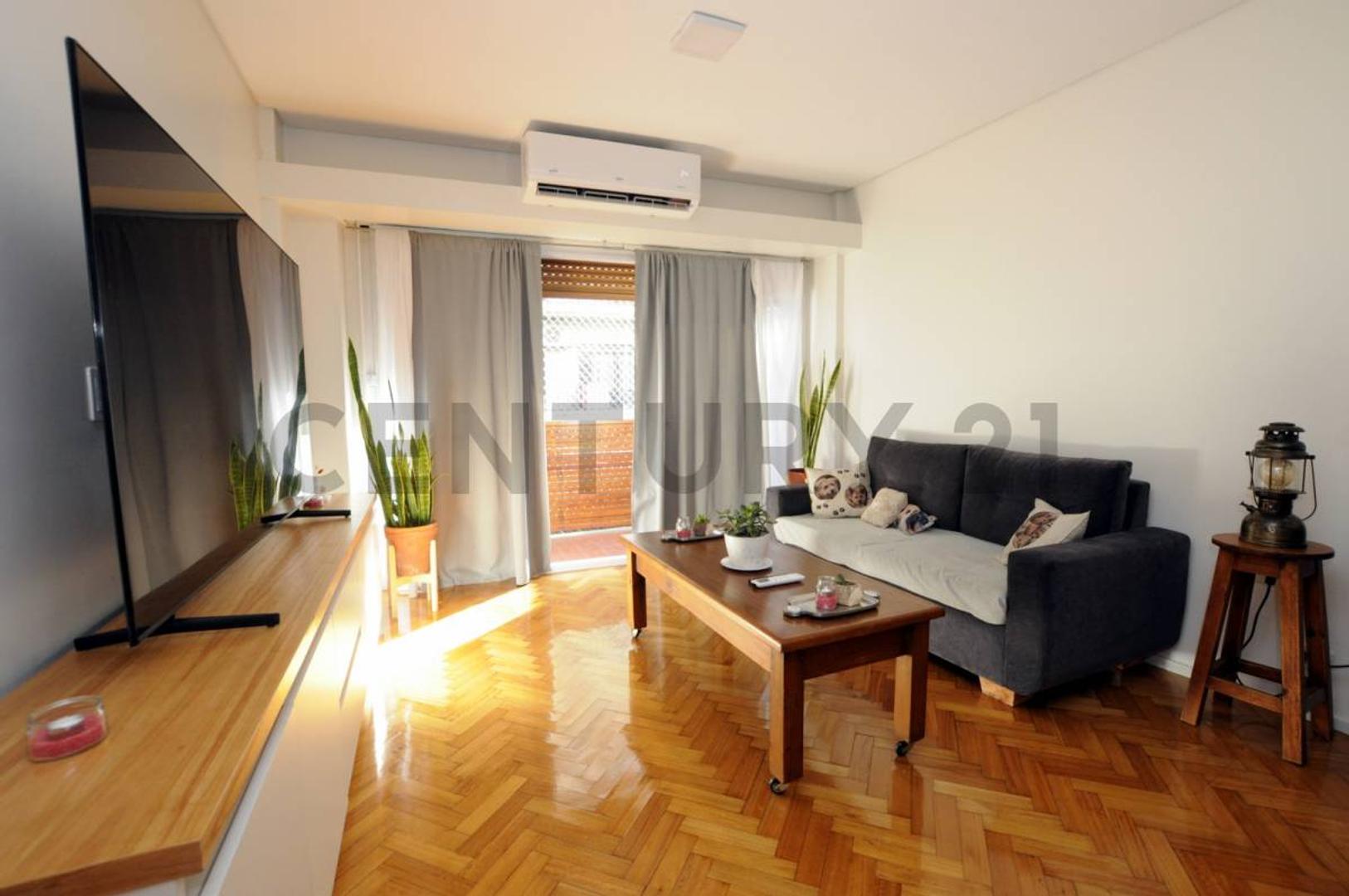 Departamento 4 ambientes con 2 baños