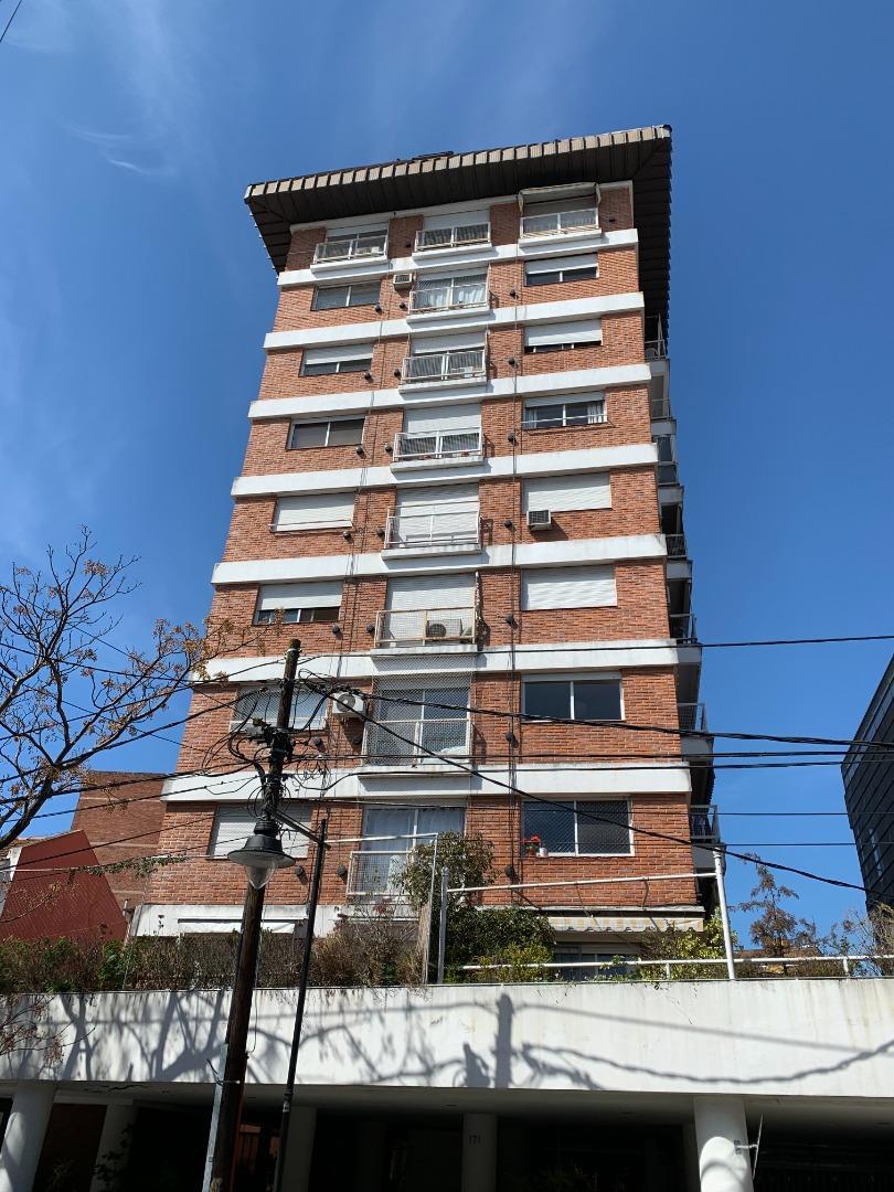 DEPARTAMENTO EN VENTA EN SAN ISIDRO
