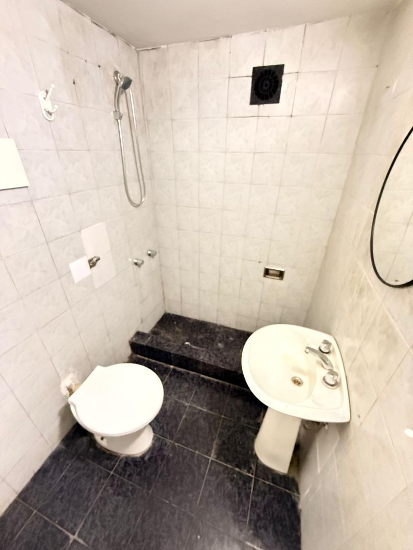 Casa 2 ambientes con 1 baño