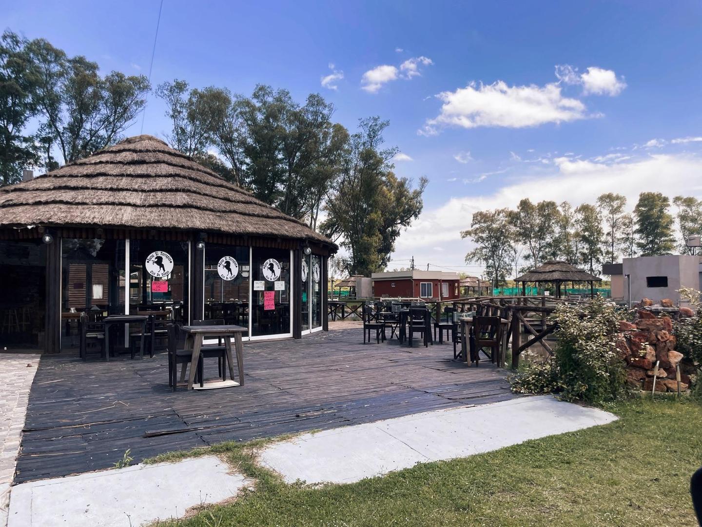 Casa en Alquiler Temporal con 2 cocheras